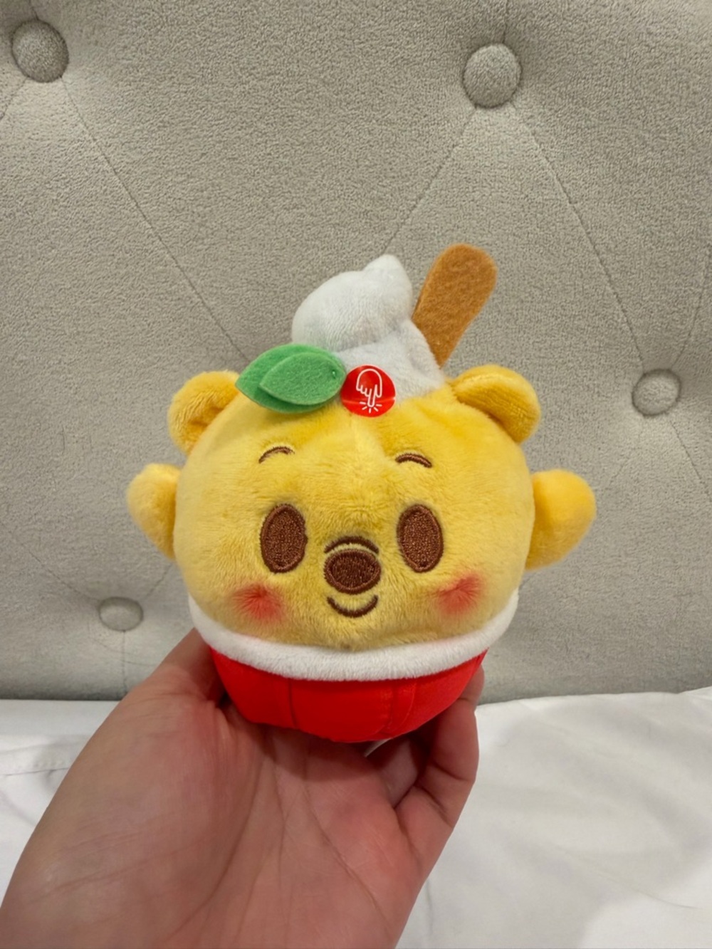 🆕 Disney Munchlings Squeeze-A-Munch Lemon Shaved Ice Winnie The Pooh Plush